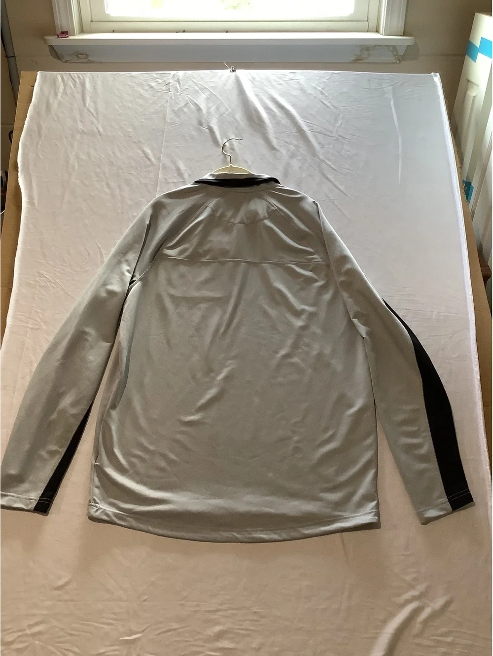 Men’s long sleeve Fila jacket, size large